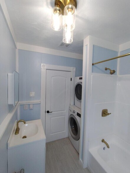 More Photos Of 48 Chester St, Woonsocket Apartments For Sale