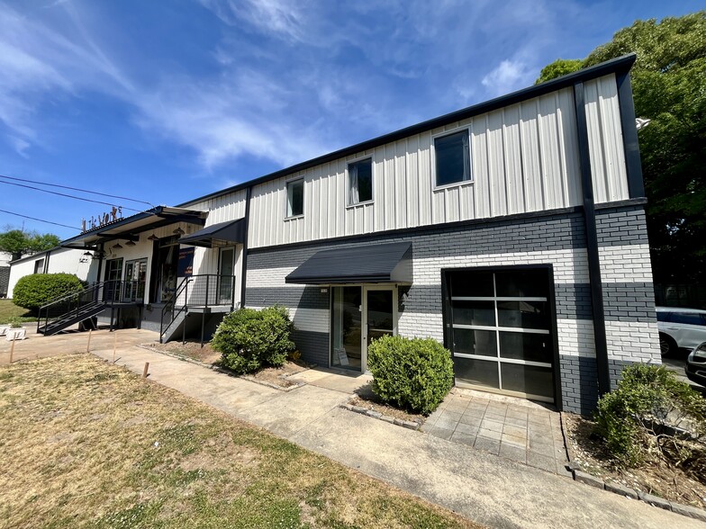 More Photos Of 711 Trabert Ave NW, Atlanta Showroom For Lease