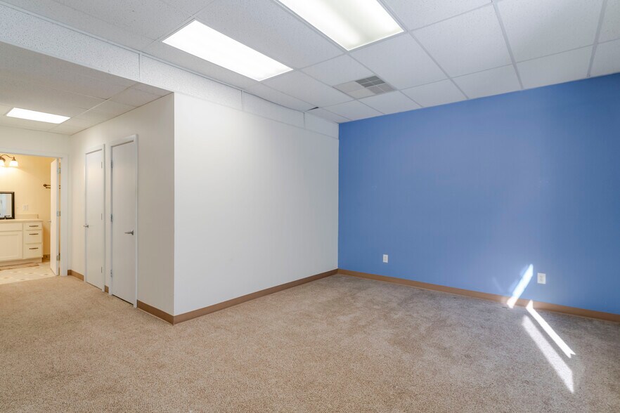 More Photos Of 1410 Incarnation Dr, Charlottesville Medical For Sale