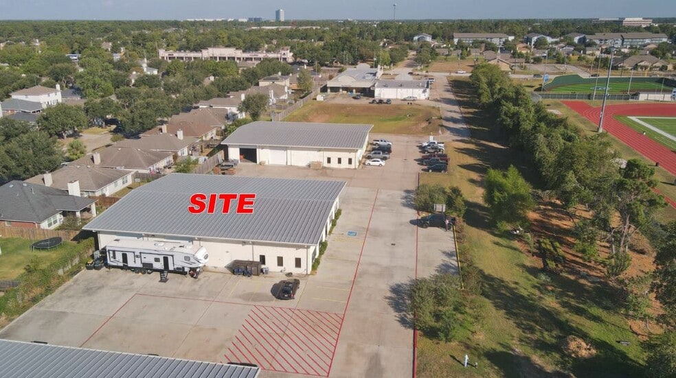 More Photos Of 10111 Grant Rd, Houston Warehouse For Lease