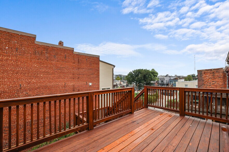 More Photos Of 302 V St NE, Washington Multifamily For Sale