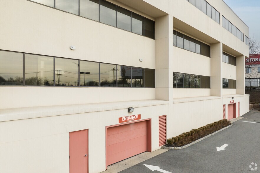 More Photos Of 855 Valley Rd, Clifton Medical For Lease