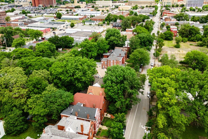More Photos Of 952 S 6th St, Louisville Apartments For Sale