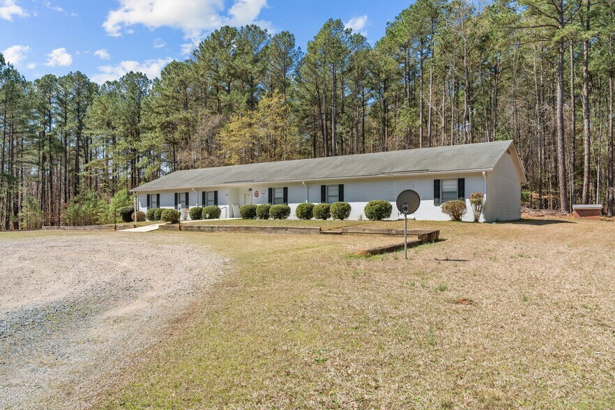 More Photos Of 2807 Sandy Creek Church Rd, Sanford Office Residential For Sale