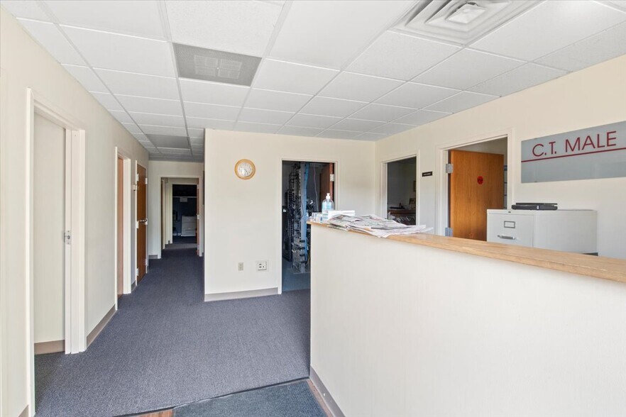 More Photos Of 200 Gateway Park Dr, Syracuse Warehouse For Sale