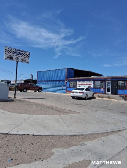 Primary Photo Of 2002 Broadway rd, Phoenix Industrial For Lease