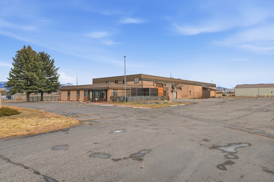 More Photos Of 189 Arden Dr, Belgrade Industrial For Lease
