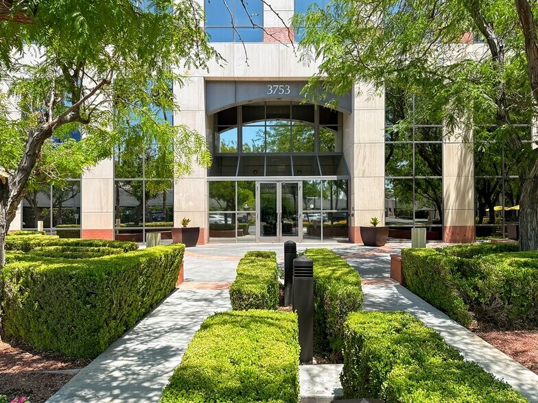 More Photos Of 3753 Howard Hughes Pky, Las Vegas Coworking Space