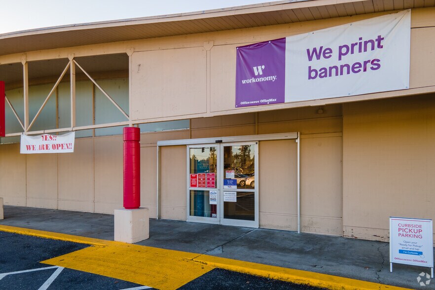 More Photos Of 2945 Liberty Rd S, Salem Freestanding For Lease