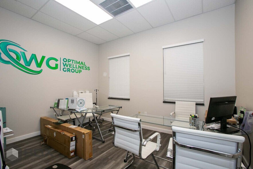 More Photos Of 5451 N University Dr, Coral Springs Office For Sale