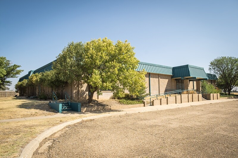 More Photos Of 9712 8th Dr, Lubbock Office For Lease