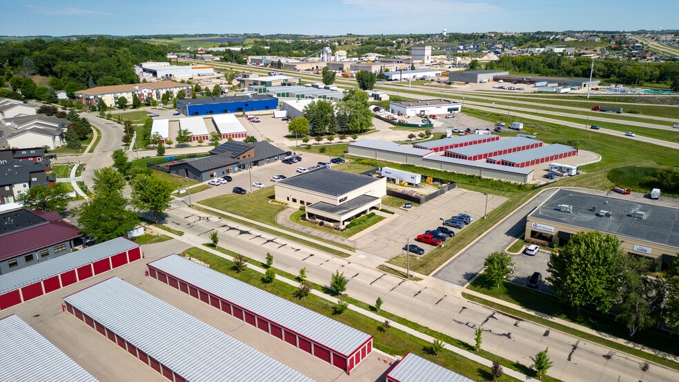 More Photos Of 3621 9th St NW, Rochester Warehouse For Lease