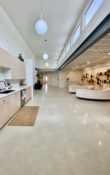 More Photos Of 1538 20th St, Santa Monica Loft Creative Space For Lease