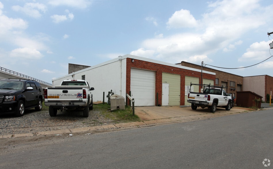 Primary Photo Of 4700 Varnum St, Bladensburg Warehouse For Sale