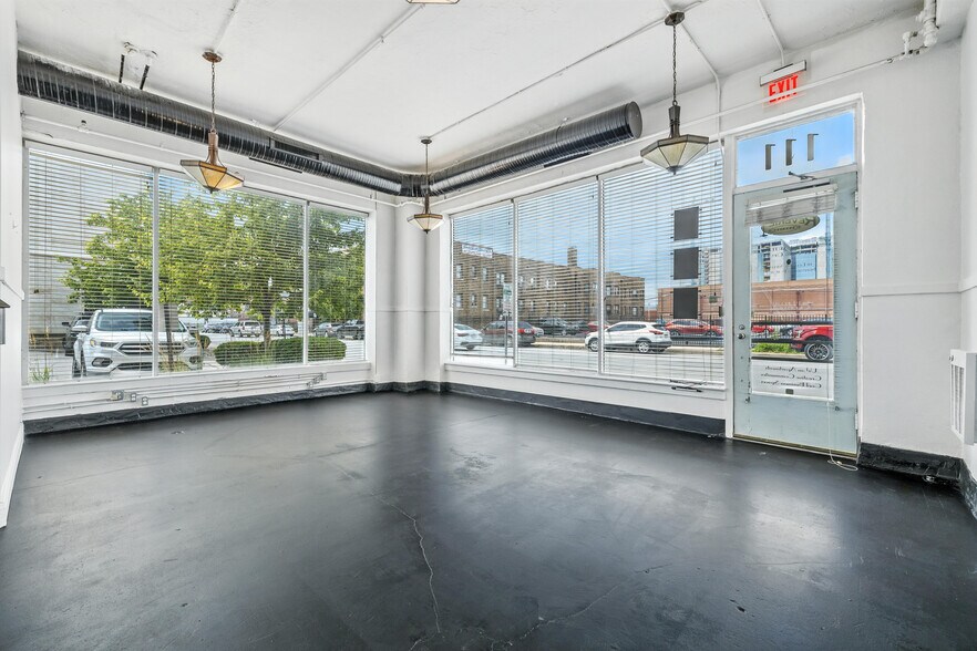 More Photos Of 111 E 16th St, Indianapolis Coworking Space