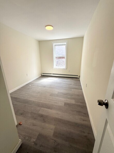More Photos Of 642 Park St, Hartford Apartments For Sale