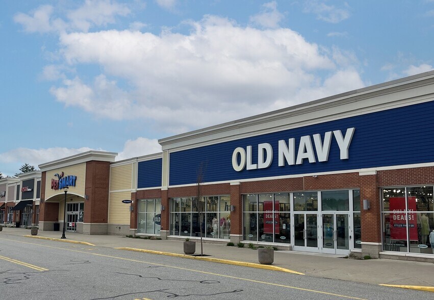 Primary Photo Of 22 Calef Hwy, Epping Unknown For Lease