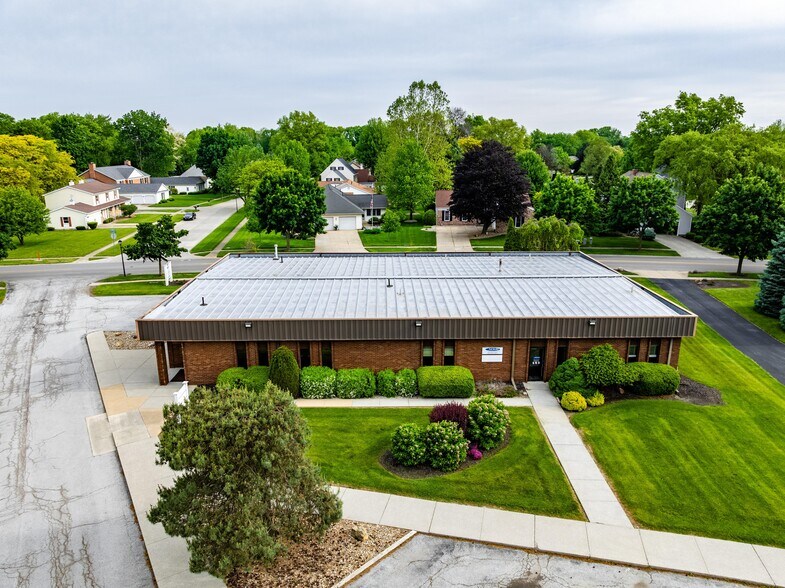 Primary Photo Of 34 Executive Dr, Norwalk Medical For Sale