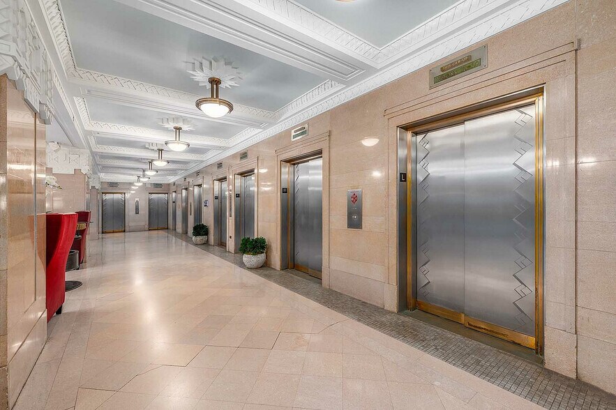 More Photos Of 99 W Saint Clair Ave, Cleveland Apartments For Lease