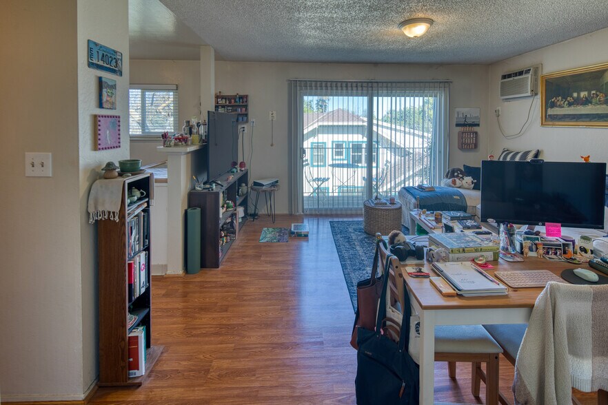 More Photos Of 230 J St, Davis Apartments For Sale