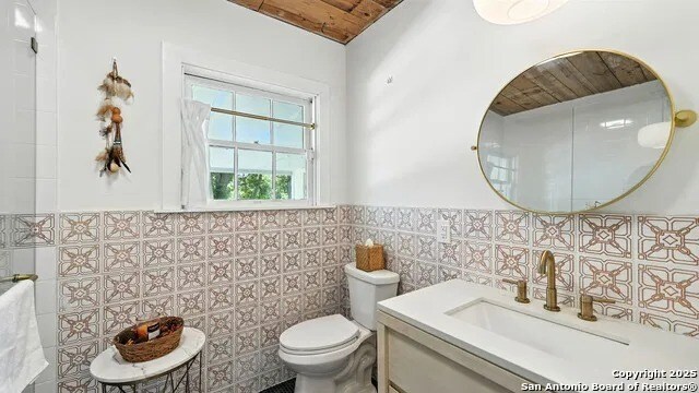 More Photos Of 105 NW River Rd, Martindale Specialty For Sale