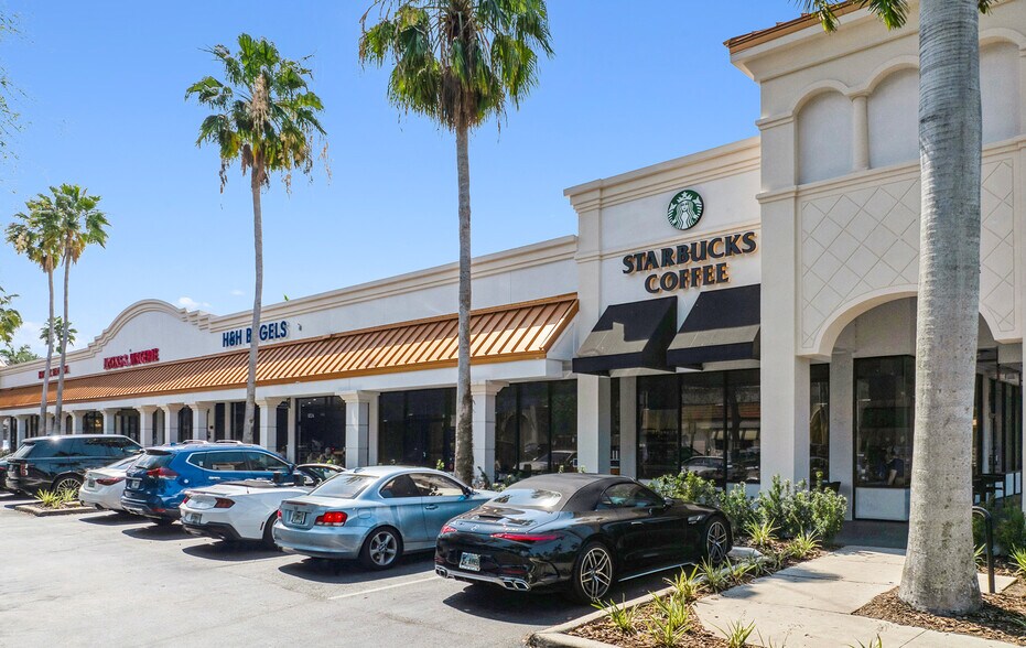 More Photos Of 2200-2222 Glades Rd, Boca Raton Unknown For Lease