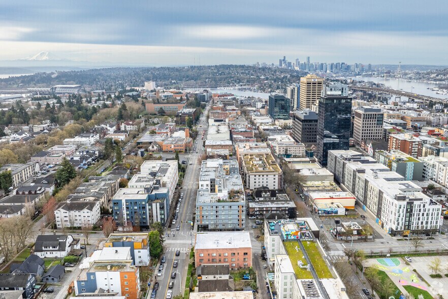 More Photos Of 5003 15th Ave NE, Seattle Apartments For Sale