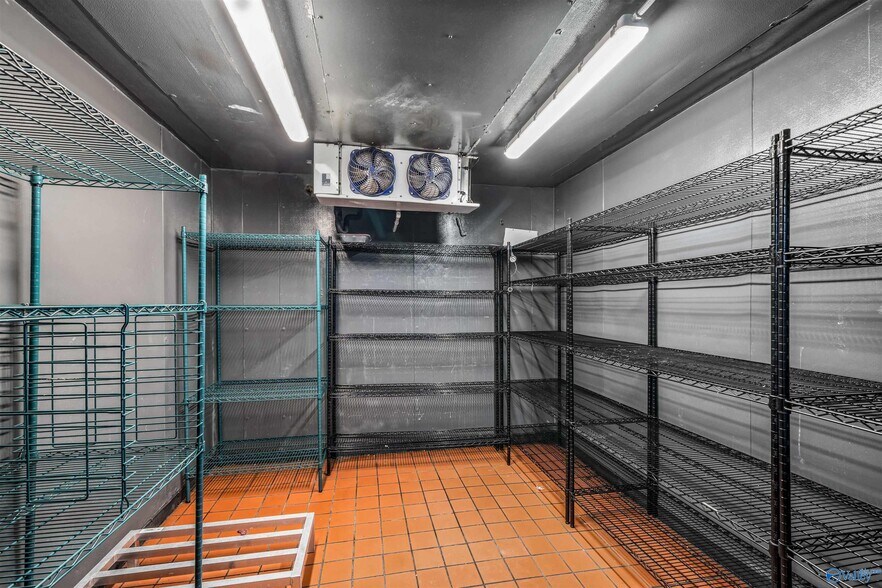 More Photos Of 1106 Gault Ave S, Fort Payne Fast Food For Lease