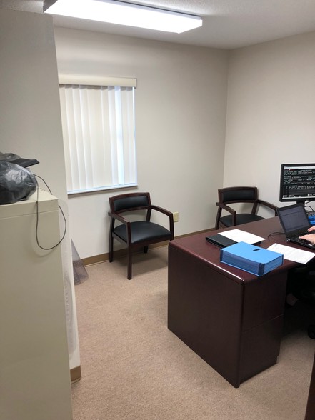 More Photos Of 506-508 Houston Ave NW, Live Oak Office For Sale