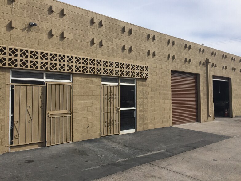 More Photos Of 3046-3064 N 30th Ave, Phoenix Warehouse For Lease