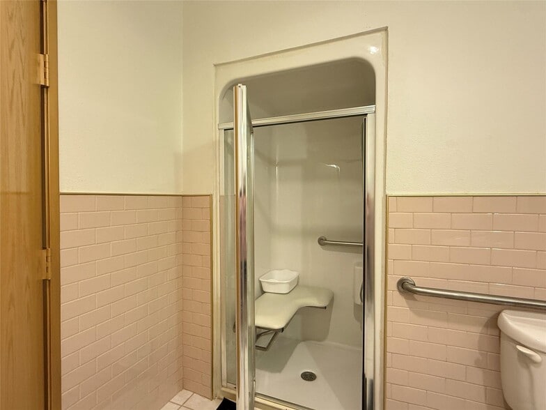 More Photos Of 5208 Village Creek Dr, Plano Office For Sale