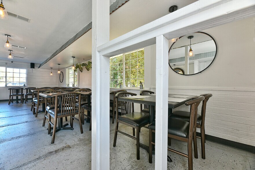 More Photos Of 1213 W Main St, Medford Restaurant For Sale
