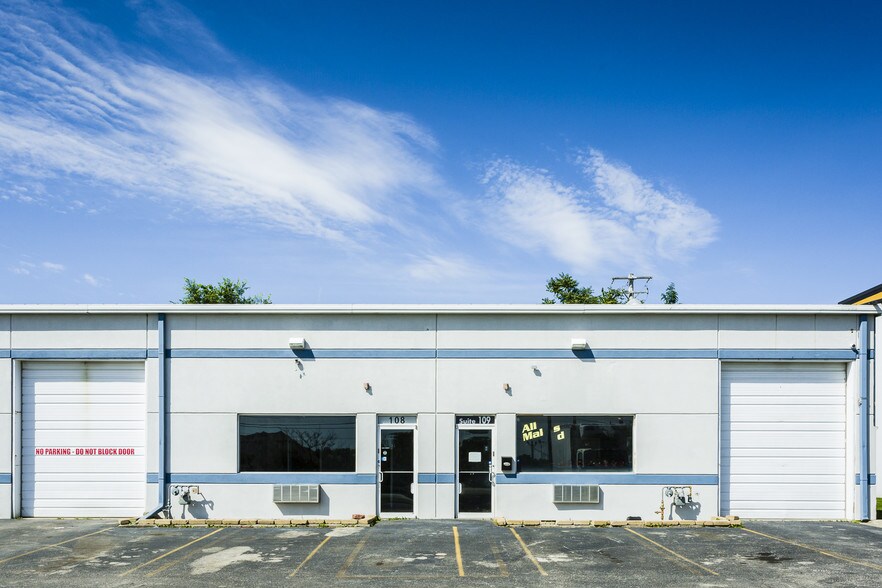 More Photos Of 4320 1st Ave, Lyons Light Distribution For Lease