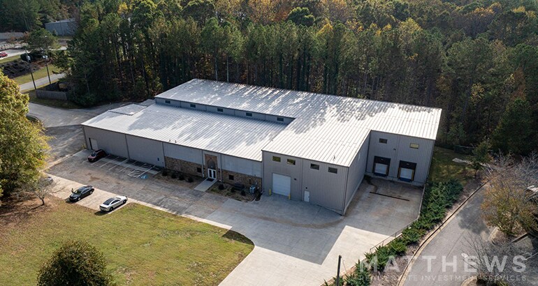 Primary Photo Of 329 Bell Park Dr, Woodstock Manufacturing For Lease