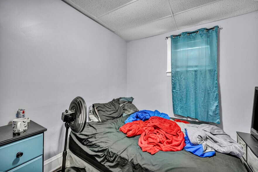 More Photos Of 16226 Arcade Ave, Cleveland Multifamily For Sale