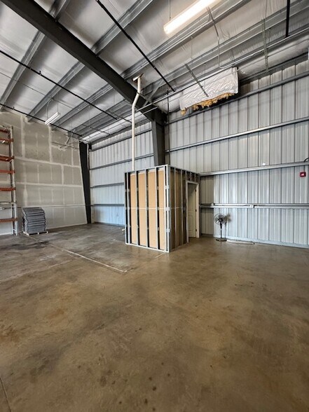 More Photos Of 193 Nopu St St, Puunene Industrial For Lease