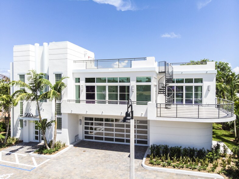 Primary Photo Of 226 Palm Ct, Delray Beach Medical For Sale