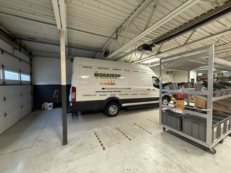 More Photos Of 2139 Kalamazoo Ave SE, Grand Rapids Warehouse For Sale