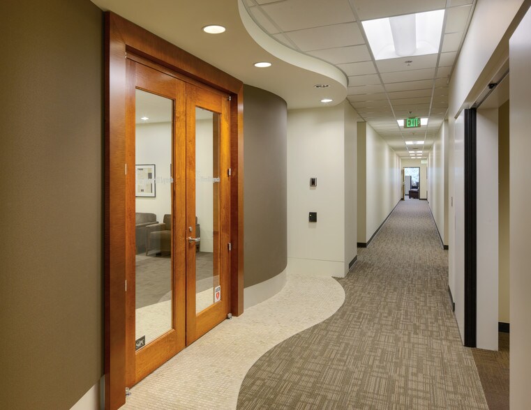 More Photos Of 32001 32nd Ave S, Federal Way Office For Lease