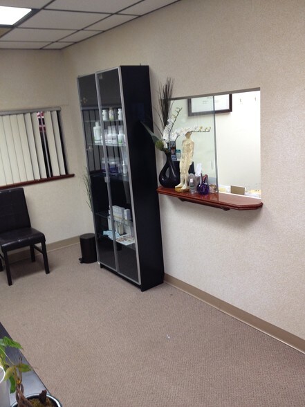 More Photos Of 120 County Rd, Tenafly Coworking Space