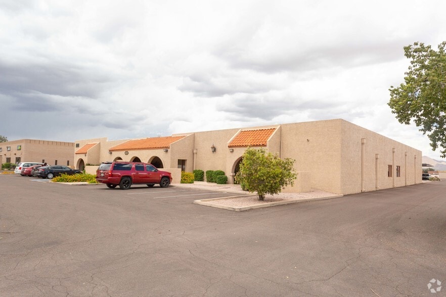 More Photos Of 7360 E Acoma Dr, Scottsdale Warehouse For Lease