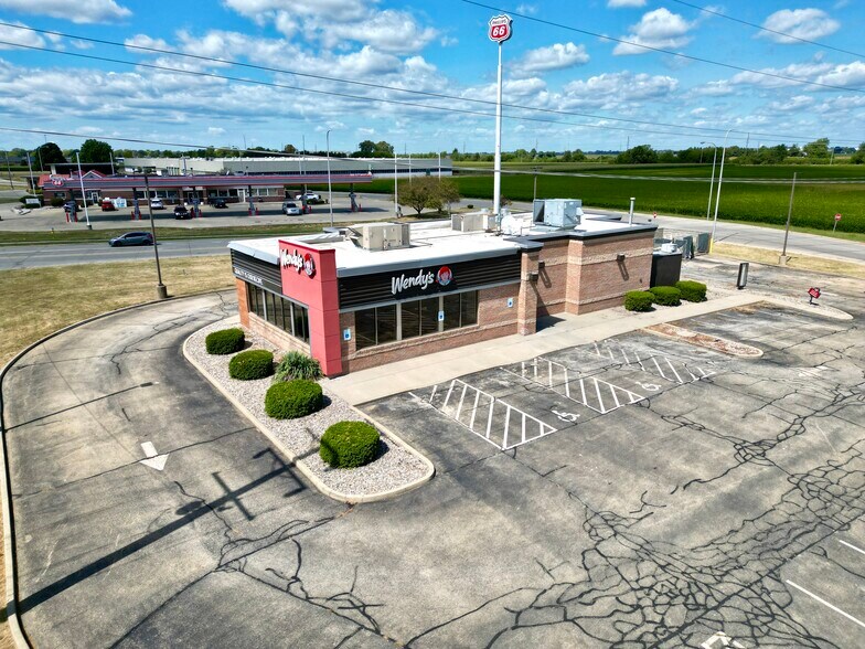 More Photos Of 1209 Broadway Ave E, Mattoon Fast Food For Sale