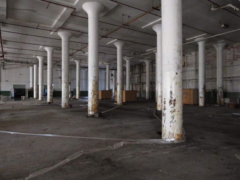 More Photos Of 224 Main St, Marseilles Industrial For Sale