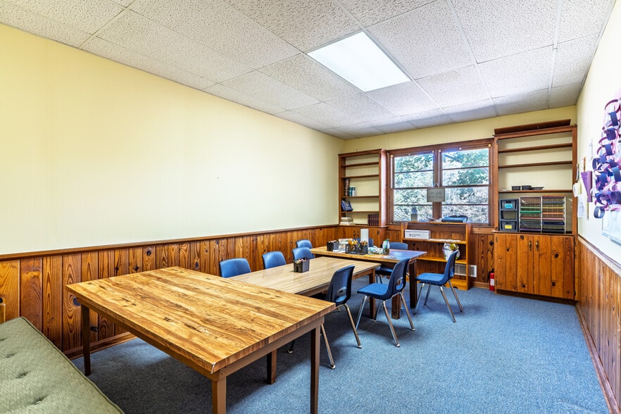 More Photos Of 115 Jersey Social Circle Rd, Jersey Religious Facility For Sale