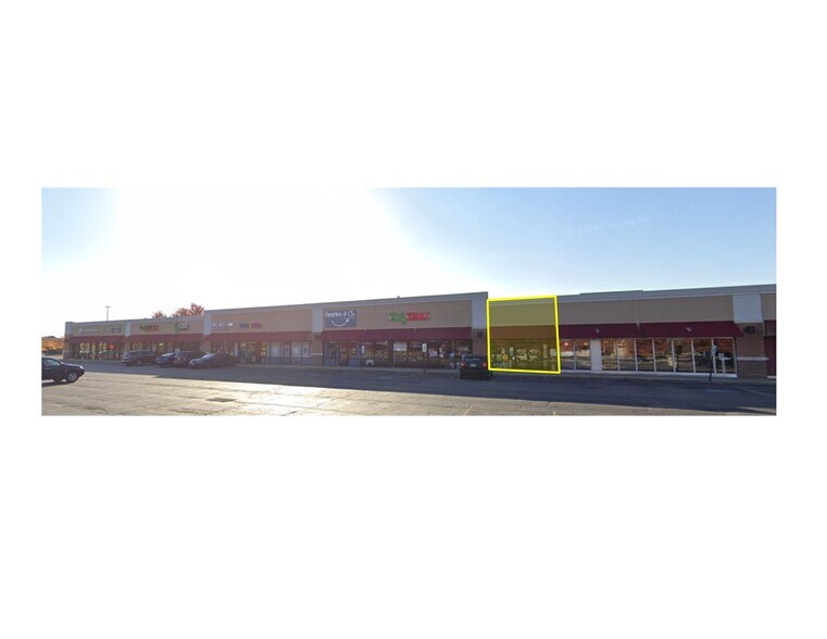 More Photos Of 3817-3843 E Main St, St Charles Storefront Retail Office For Lease