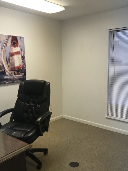 More Photos Of 225 Main St, Destin Office Residential For Lease