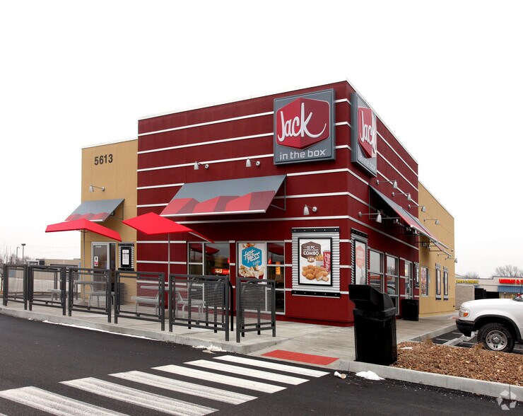 Primary Photo Of 5613 W 38th St, Indianapolis Fast Food For Sale