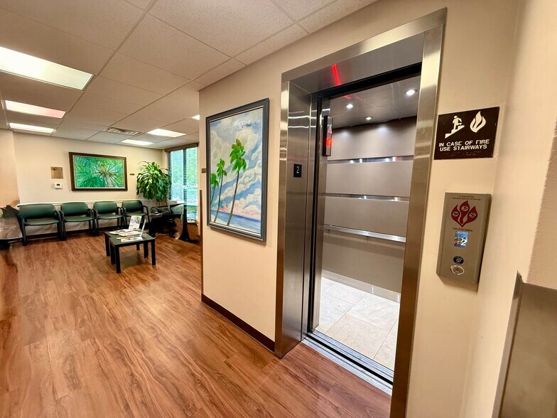 More Photos Of 370 Minorca Ave, Coral Gables Medical For Lease