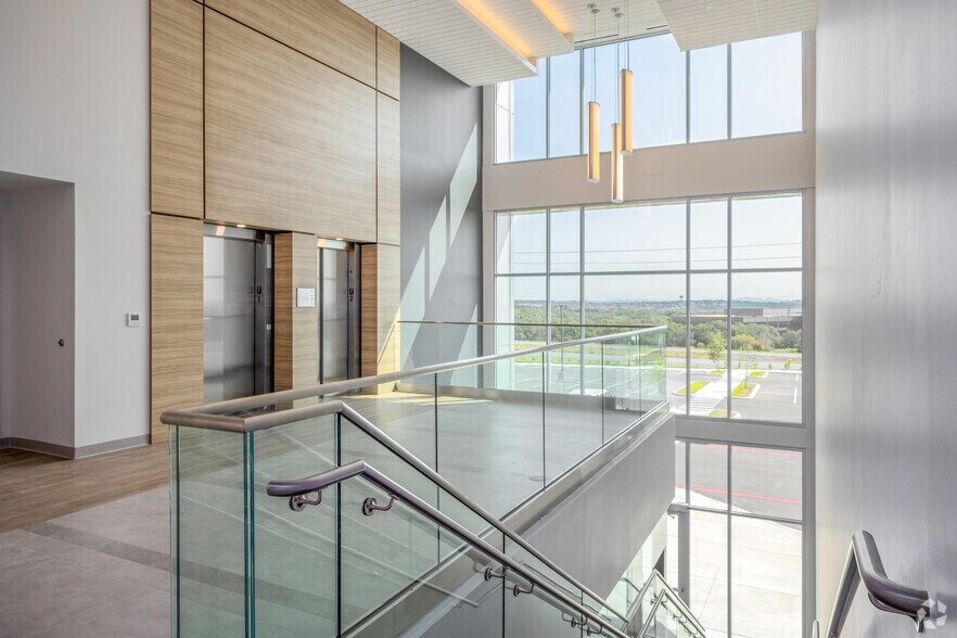 More Photos Of 10622 State Highway 151 Frontage Road, San Antonio Medical For Lease