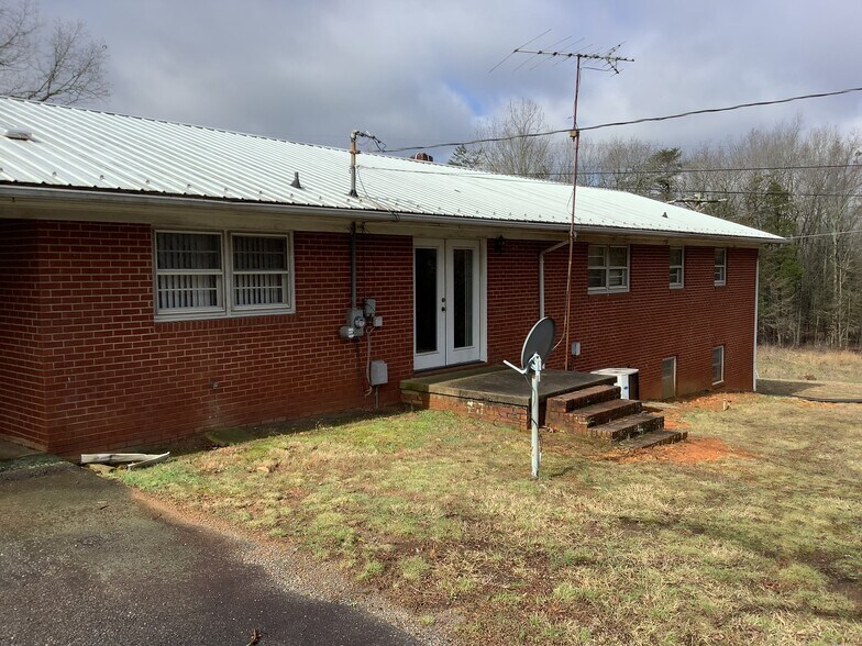 More Photos Of 605 Clarksbury Church Rd, Thomasville Religious Facility For Sale